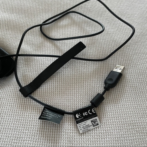 Logitech WebCam 1080P Laptop Computer - Picture 7 of 10